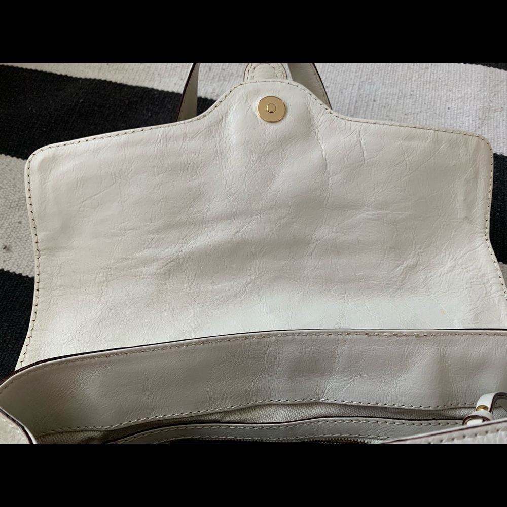 Michael Kors Berkley Shoulder Bag in “Vanilla” - Picture 6 of 15